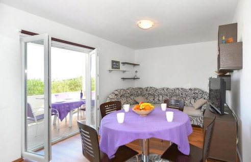 Nice Home In Rogoznica - Foto 6