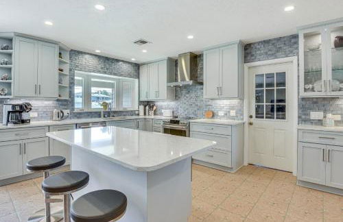 Waterfront Palmetto Home with Private Pool and Dock! - Foto 6