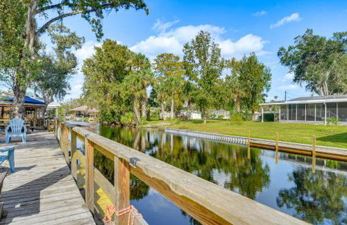 Riverside Retreat with Boat Dock in Sunny Astor! - Photo 2