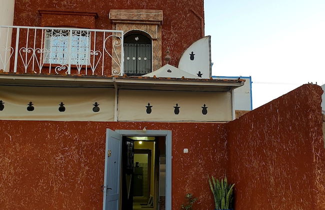 12 Km Surf house - Photo 1