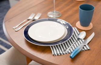 The Maiden Voyage - Themed Getaway, Steps to Forsyth, King Bed, Grill, Games, Picnic Basket - Foto 19