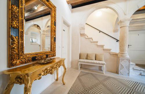 SUNce Palace Apartments with free offsite parking - Foto 18