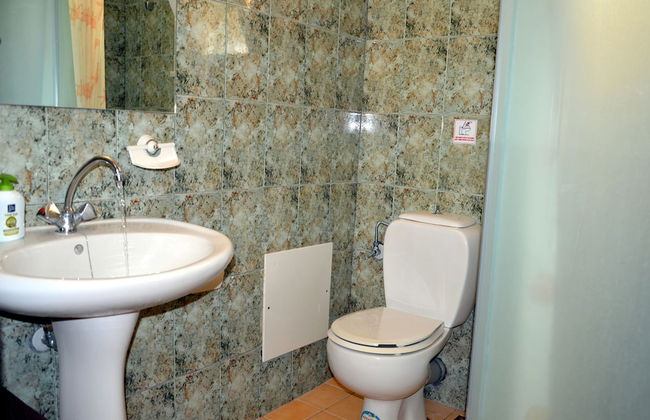 Manos Apartments - Photo 38