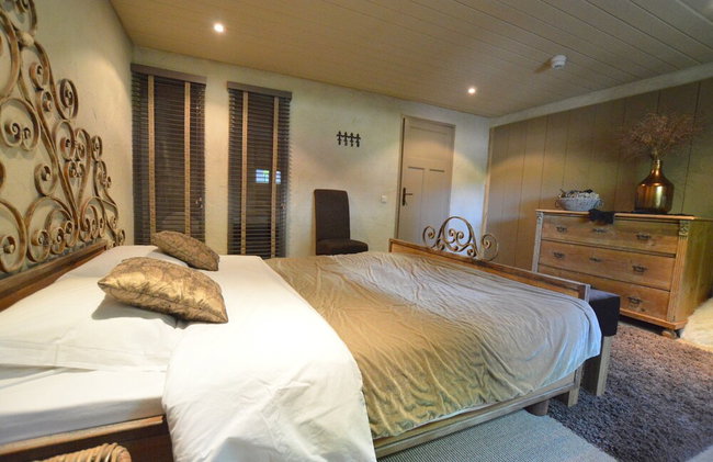 Grand Holiday Home in Alphen with Sauna & Hot Tub - Foto 22