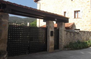 La Canaleja - Photo 3