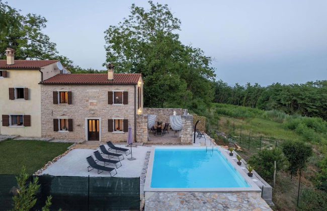 Holiday House with Pool Villa Ladybug - Photo 29