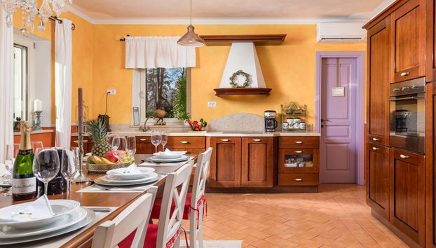 Kitchen / Dining Room