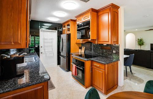 Charming 2BR Waterfront House - Foto 20