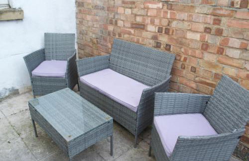 Stylish 2-Bed Garden Flat, 5 Mins to Brixton - Photo 35