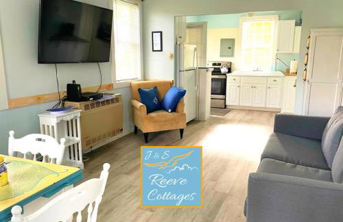 Premier Waterfront Cottage 1 - Photo 15