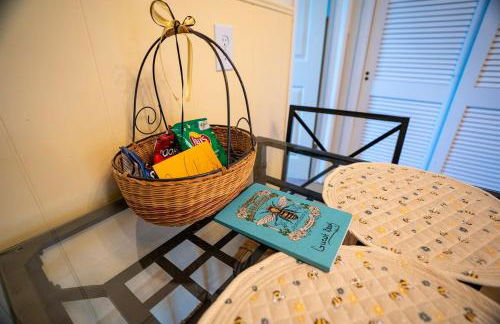 Cozy Bee Hive- Cheerful Stay Near Town - Foto 7