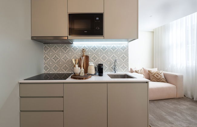 Mouzinho da Silveira 215 by LovelyStay - Foto 30