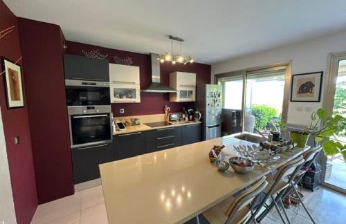 Spacieux appartement, Jardin, vue mer, calme - Photo 9