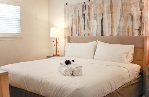 Sojourn's Harborage Jellyfish Suite Near Beach - Photo 6