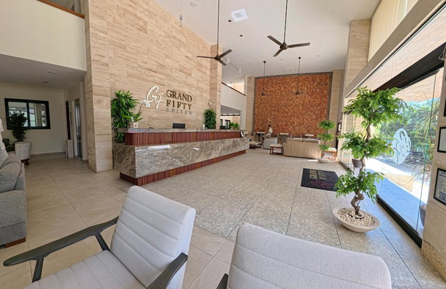 Hotel Grand Fifty Suites - Foto 5