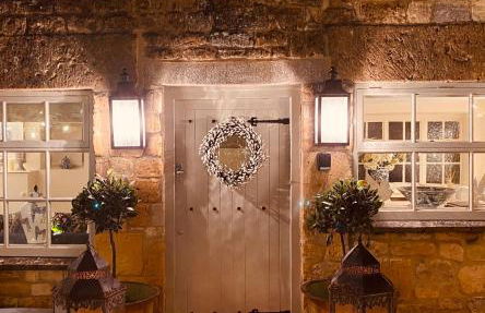 Vine Cottage - Photo 2