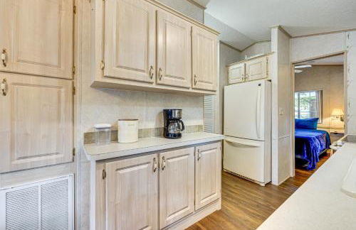 Steps to Lake Kerr Home with Pool and Hot Tub Access! - Foto 9