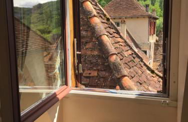 Aile du Château de Busqueilles à Autoire, 3 chambres, 3 SDB, vue parc & calme - Foto 13