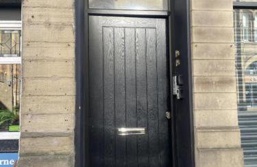 Huddersfield Lux 2 Bedroom Apartment & Opposite Train Station & City Centre - Foto 24