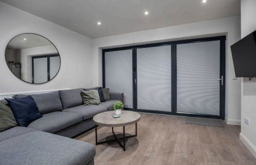 Newly Extended 3 Bed Family home Near Graves Park - Foto 17