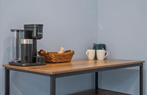 5bd Movie Theater - 7mins to UND - Backyard BBQ - Foto 36