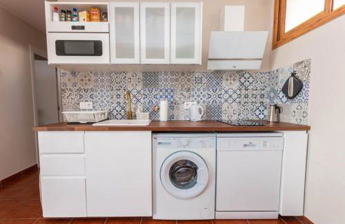 Golden Sunny View Apartment - Photo 5