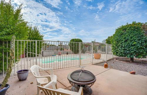 Close to Golf Sun City Escape with Furnished Porch! - Foto 1