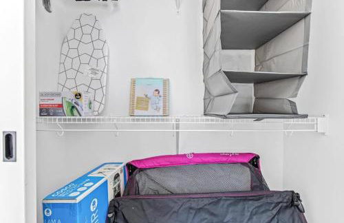 Luxury 1BD Gym Rooftop Street Parking by DT UMN - Foto 30