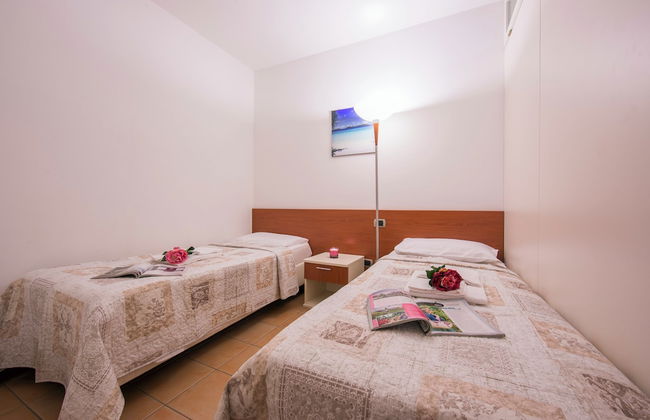 Palazzo Apartments - Porto Letizia - Foto 9