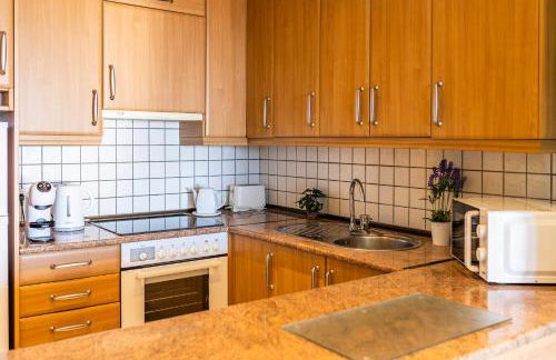 Top Floor Best Ocean View - Swimming pool - Foto 8