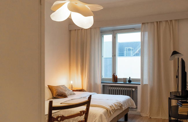 Small Studio in a Prime Location - Photo 6