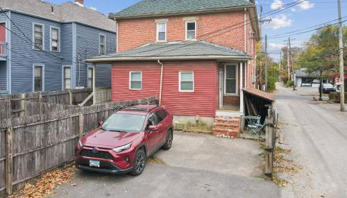 The Village Townhouse - 5 BR - Photo 5