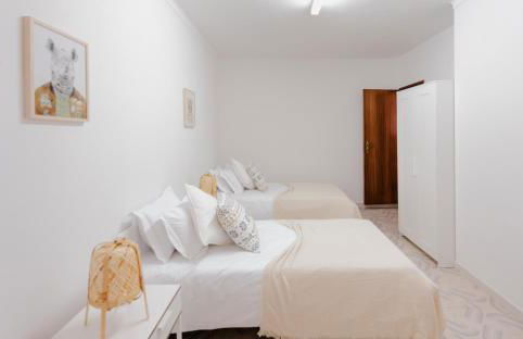 Zambujeira do Mar 4-Bed House Perfect for Families & Friends - Foto 21