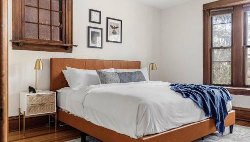 Chic Victorian Manor - Sleeps 12 - Congress Park - Foto 4