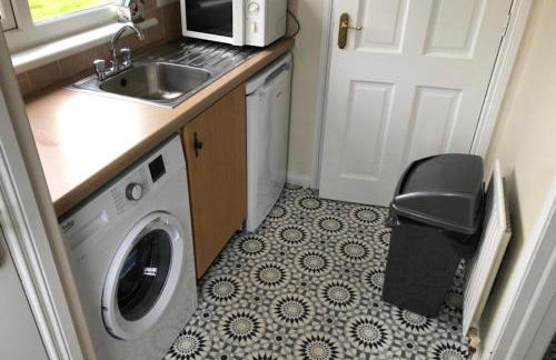 Moneydarragh Cottage with uninterrupted mountain and sea views- Hot tub available for hire at extra cost - Photo 9