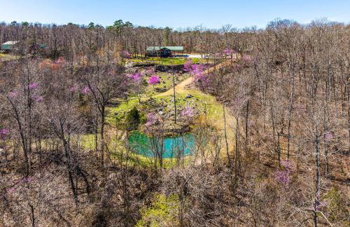 Bullfrog Bluff Mountain View Cabin with Deck! - Foto 44