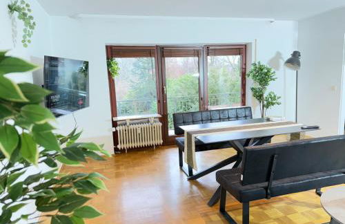 Frankfurt Work and Rest- 4 Bedrooms- 2 WCs- free Parking- 5 Queen size beds- Fast WiFi- roller shutters - Foto 46