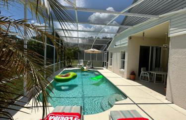 Private pool with a beautiful view overlooking the lake! Near Disney - Universal - Foto 9