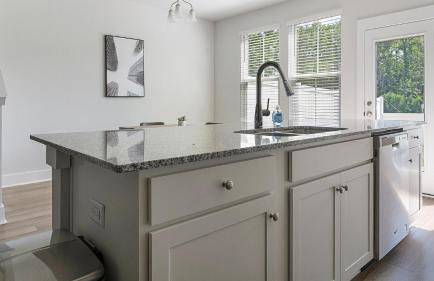 Landing Furnished Apartments - Summerville - Foto 8