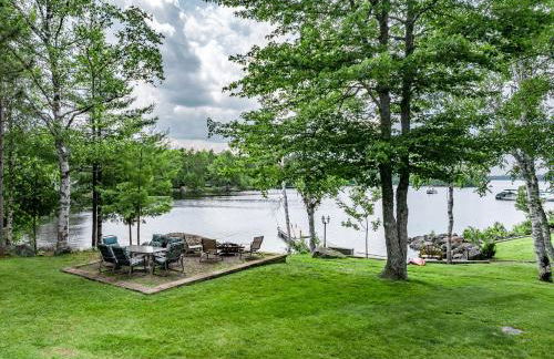 Gorgeous Cottage with Hot-tub and Games in Beaver Cove, Maine - Foto 54