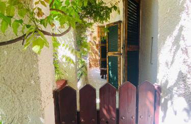 Costa’s Steak House apartment - Foto 9