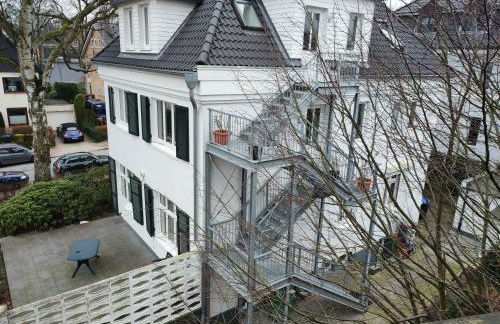 Peaceful Apartment-3 Zi, Loggia & Garden in Blankenese - Foto 42