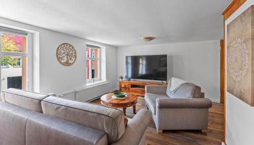 Sabina Monteurwohnung I 75 Zoll TV I KÜCHE I BAD I BACKOFEN I - Foto 5