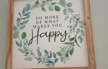 Beautiful Marina Apartment with private garden, flexible bedrooms with zip & link beds - Photo 15