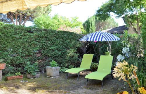 Appartement 2 pièces cabine avec terrasse, jardin, piscine et parking, proche plage - Le Lavandou - FR-1-251-517 - Foto 1