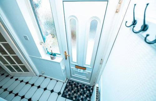 Family & Group Stay in Manchester - Free Parking - Foto 52