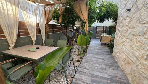 panos luxury apartment - Foto 2, Garden, Garden view