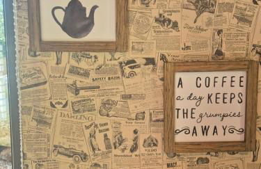 Brewers Bolt Cozy Unique Shepherds Hut - Hot Tub! - Photo 20