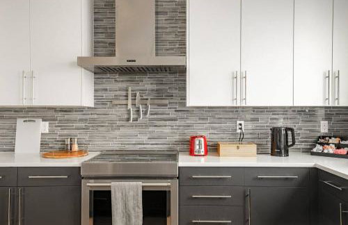 Stylish Urban Retreat w Rooftop Deck - Foto 6