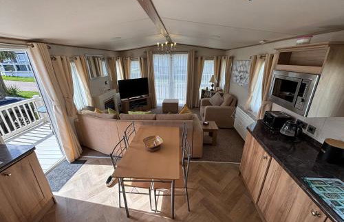 L60, Two bedroom caravan - California Cliffs, Parkdean Resort, Scratby - Sleeps 6, bed linen, towels plus Wi-Fi included - Sorry no pets - Foto 9